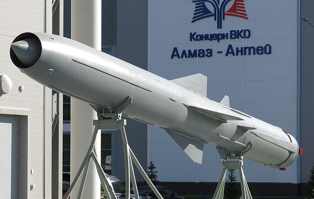 «Оникс» или «Циркон» – какими ракетами РФ била по Киеву