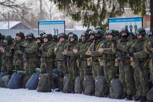 ЦНС: Россияне не отпускают в отпуск своих солдат, заключивших контракты на полгода