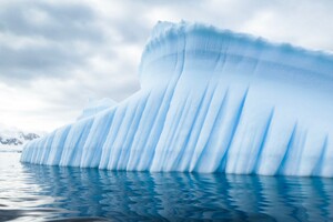 Повлияет на измерение времени: таяние ледников замедлило вращение Земли