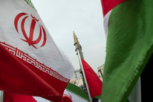 Иран пообещал отомстить после гибели своих генералов в результате удара по консульству в Сирии