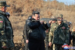 Ким Чен Ын заявил, что пора быть готовым к войне