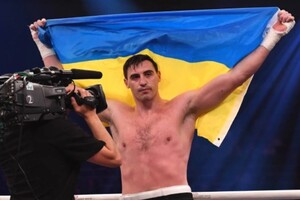 Украинский боксер брутально нокаутировал соперника и стал чемпионом Европы