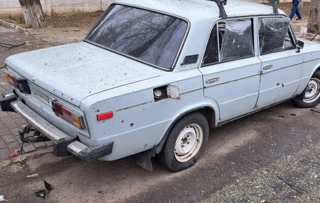 Обстрел Днепровского района: россияне убили мужчину, который ремонтировал авто