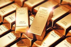 Золото зросло через спекуляції на біржі з м'яким лістингом: що відбувається з металом у Китаї — FT