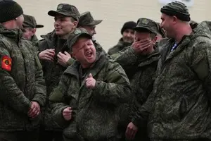 Разведка заявила о росте уровня дезертирства в одном из округов российской армии