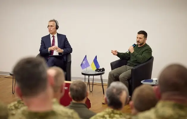 Україна зможе стати членом НАТО лише після перемоги у війні – Зеленський