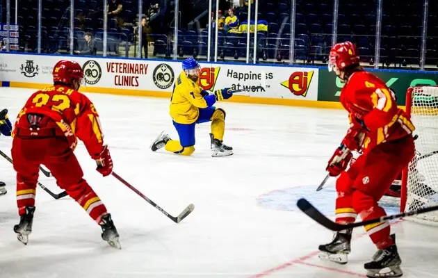 Сборная Украины разгромила Китай на чемпионате мира по хоккею