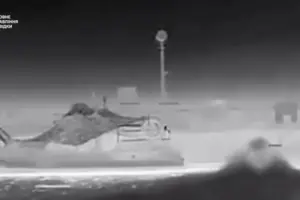 ГУР подтвердило уничтожение российского скоростного катера в Крыму: видео