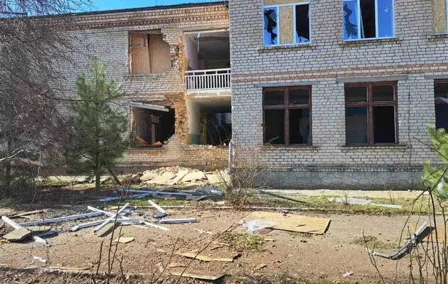 Росіяни обстріляли Херсонщину: поранено волонтера
