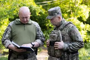 Сырский заявил, что командиры должны принимать участие в боях