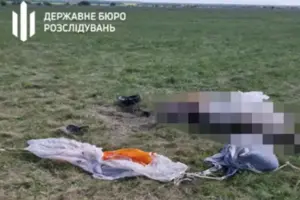 В Одесской области погиб 19-летний курсант военной академии. Произошло это во время тренировочных прыжков с парашютом