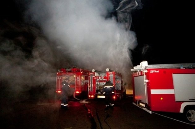 Прокуратура: Элитный ресторан в центре Киева сожгли неизвестные в масках