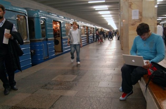 Введення безкоштовного WI-FI в київському метро відклали на рік
