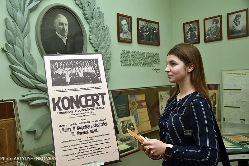 In Kiew wurde erstmals die Originalpartitur des weltberühmten "Schtschedryk" präsentiert - Fotobericht