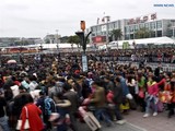 На вокзале толпы людей