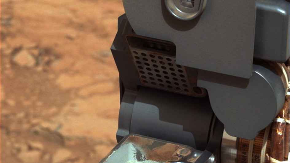 Curiosity взял образцы грунта на Марсе