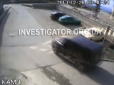 ... сразу за "Мерседесом" Костенко к стоянке рядом с поссоветом подъехал автомобиль ВАЗ-2101, в котором находился убийца