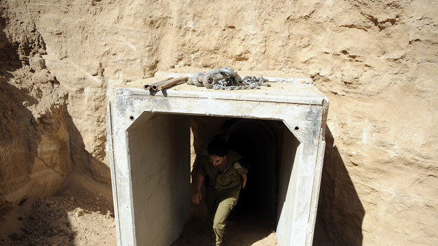 Палестинцы использовали сотни тонн "гуманитарного бетона"