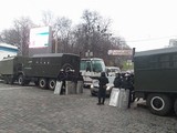 Правительственный квартал заблокирован силовиками