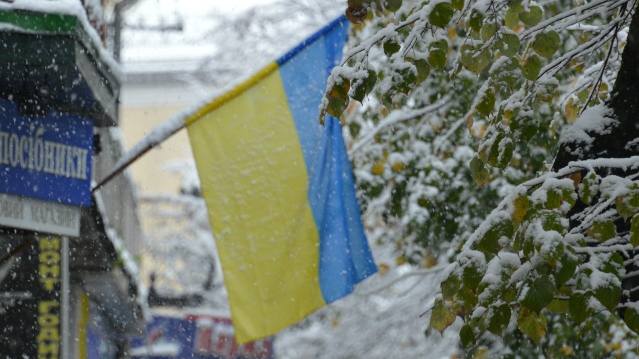 Снегопад в Ивано-Франковске совпал с прогнозом Укргидрометцентра