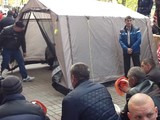 Протестующие против нынешней политики Минэнерго шахтеры бастуют в центре Киева