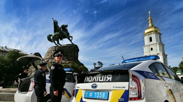 В Киеве 4 июля патрульная полиция приняла присягу. Фото Hromadske