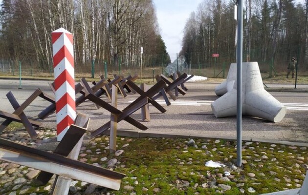 На кордоні з РФ і Білоруссю Польща почала облаштовувати протитанкові загородження