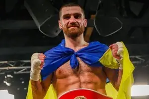 Український боксер здобув перемогу над британцем та став претендентом на титул