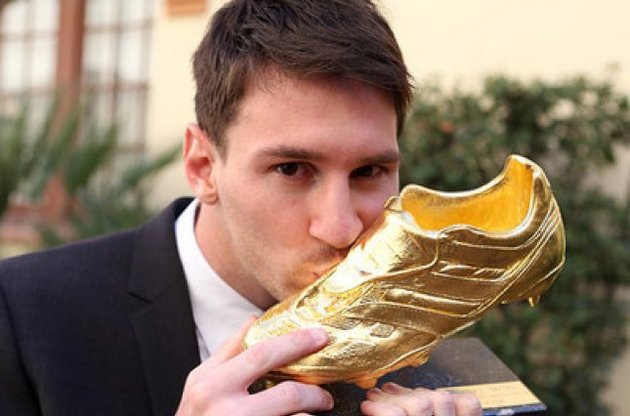 Месси стал лучшим футболистом года по версии World Soccer