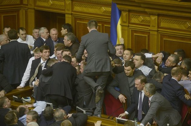 Драка в Раде. За трансляцию не заплатили