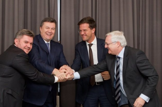 Момент подписания соглашения между Shell и украинской стороной