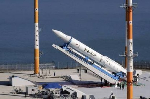 Південна Корея вперше запустила ракету-носій із супутником