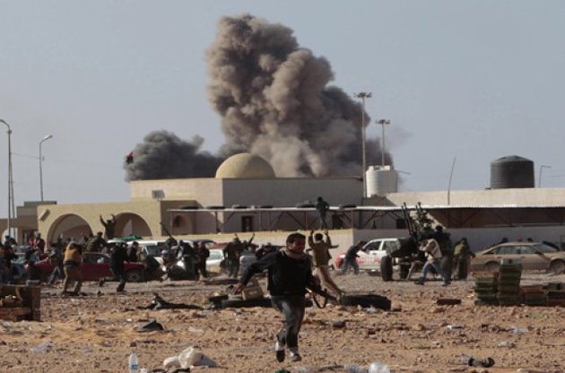 Завдяки підтримці сил НАТО з повітря лівійські повстанці змогли повалити і вбити Каддафі