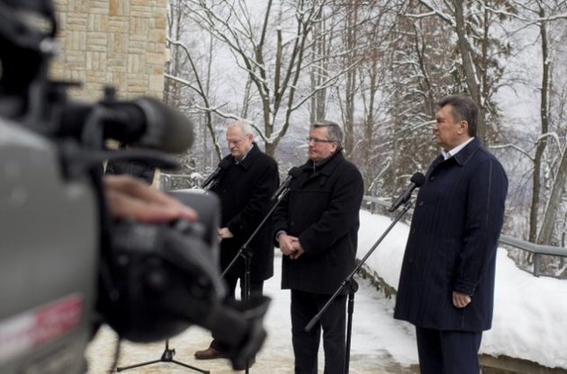 Янукович летит в Польшу смотреть футбол и снова говорить о ЕС