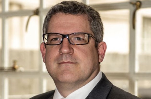 Эндрю Паркер