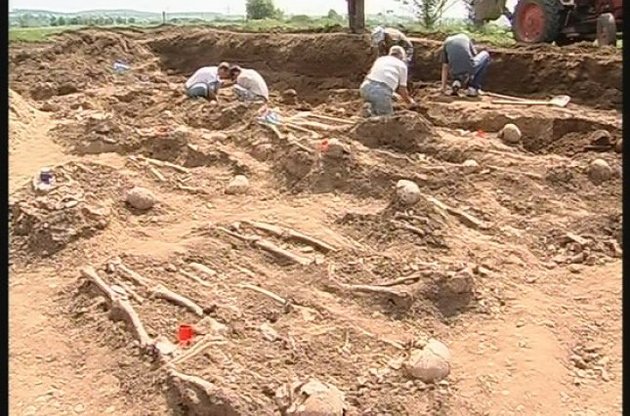 У знайденому похованні жертв НКВС кожне п'яте тіло - дитяче