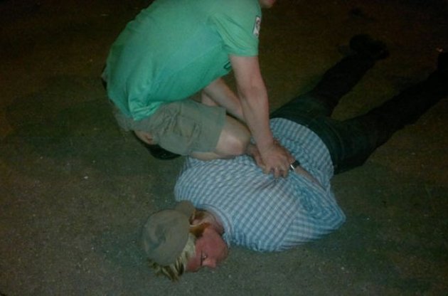 Американського шпигуна скрутили руки за спиною прямо на камеру