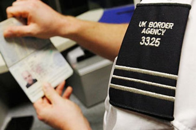 Великобритания увеличит выдачу долгосрочных виз украинцам