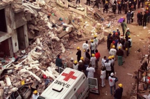 Жертвами теракта в Буэнос-Айресе в 1994 году стали 85 человек