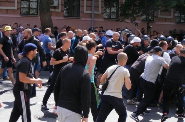 За стычки в Киеве 18 мая уволен замначальника ГУ МВД в Киеве