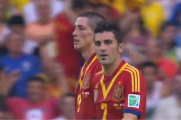 Давид Вилья оформил покер