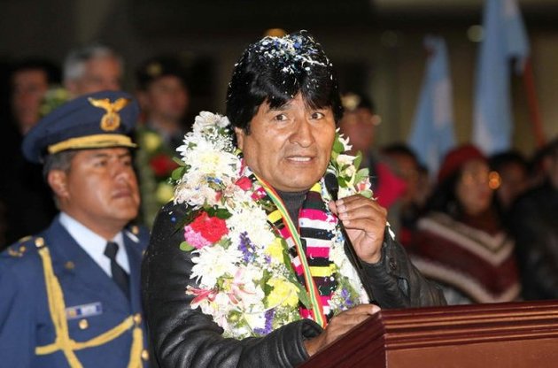 Президент Боливии пригрозил закрыть посольство США