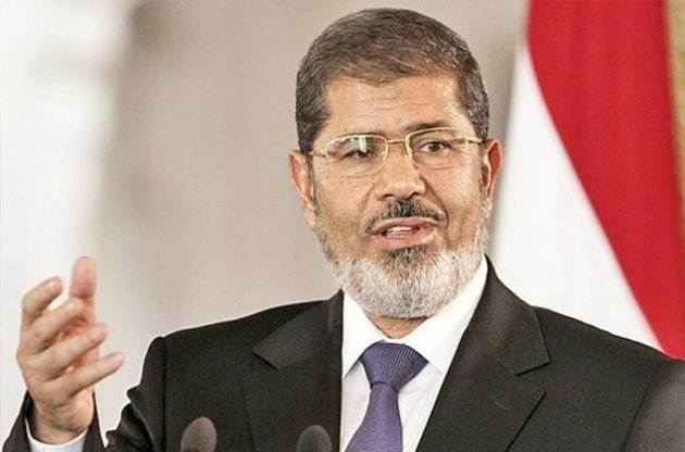 Свергнутого президента Египта Мурси обвинили в шпионаже и убийстве протестующих
