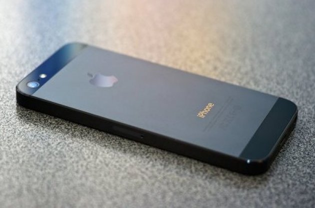 iPhone будут делать из жидкого металла