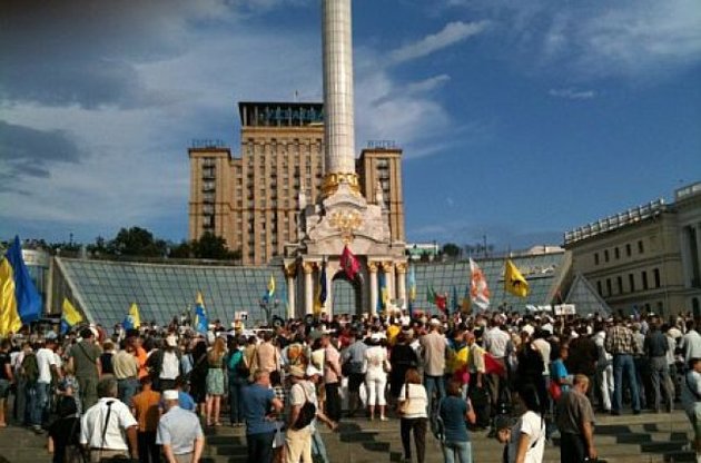 На митинг вышли без политических плакатов, но с фотографиями жертв милицейского произвола