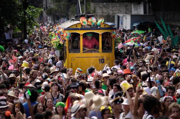 На Гаїті жертвами зіткнень під час карнавалу стали дві людини, більше тисячі поранено