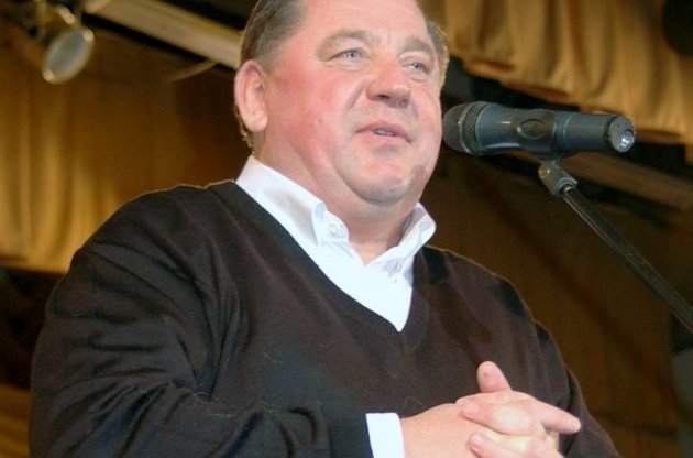 Петр Мельник после задержания на взятке попал в больницу с сердцем