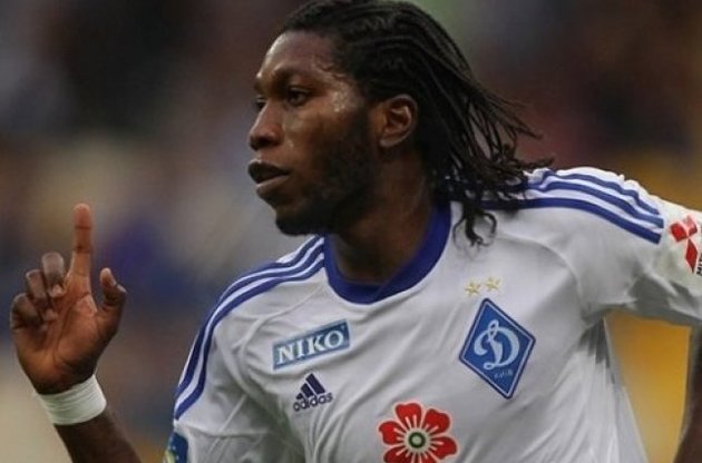 Нападающий из Конго возглавляет список бомбардиров чемпионата