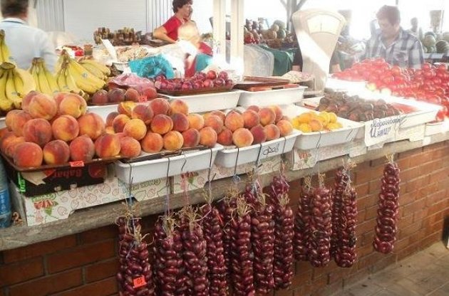 Небувалий урожай в Криму обвалив ціни на персики втричі