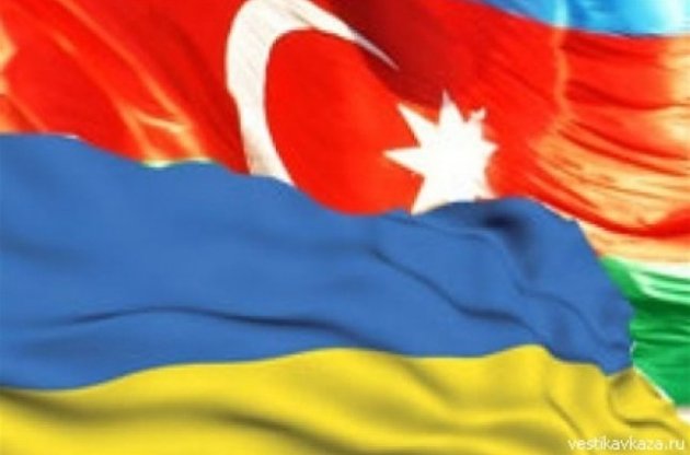 Украине предложили обратить внимание на Азербайджан